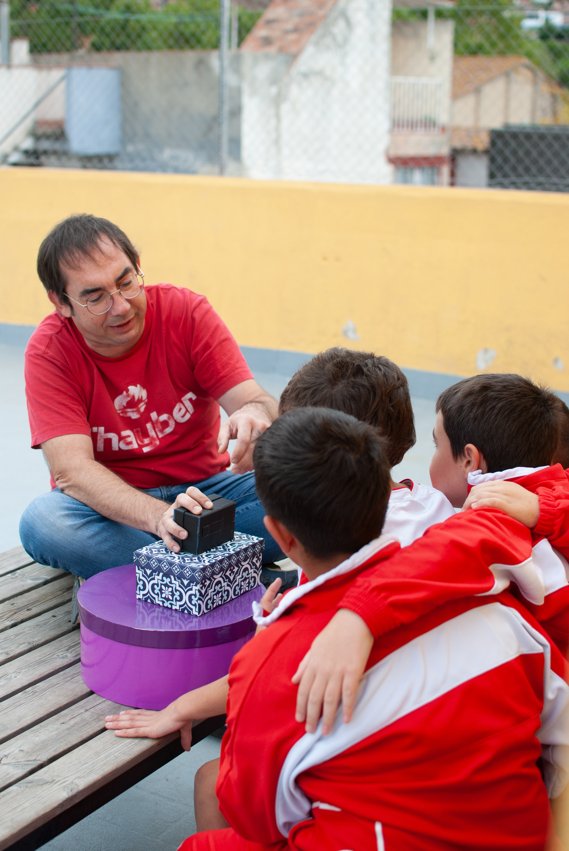 Construïm una càmera de fotos amb una capsa de sabates